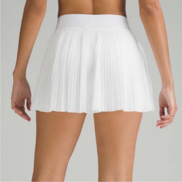 Lululemon Mesh Pleats Tennis Pickle Ball Skirt White size 10 - Picture 2 of 6